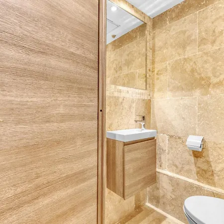 F3 Riouffe , Hypercentre A 2minutes Du Palais Des Festivals Apartamento