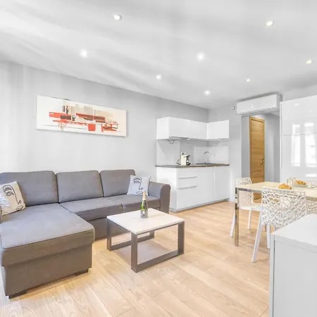 F3 Riouffe , Hypercentre A 2minutes Du Palais Des Festivals Apartamento *